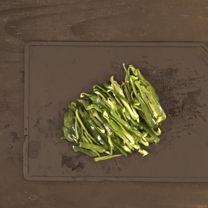 レンジでパパっとできちゃう副菜!ピーマンとじゃこのおひたし