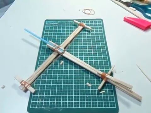 DIY 超強力わりばしクロスボウ ボウガン の作り方 How to make a toy crossbow - YouTube
