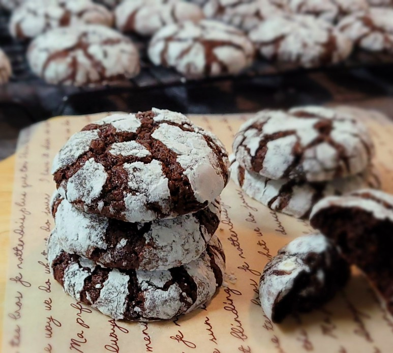 ひび割れ模様のチョコレートクリンクルクッキ