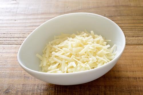 キムチとチーズだけで簡単おつまみ「パリパリキムチーズ」ラクするおとな暮らし