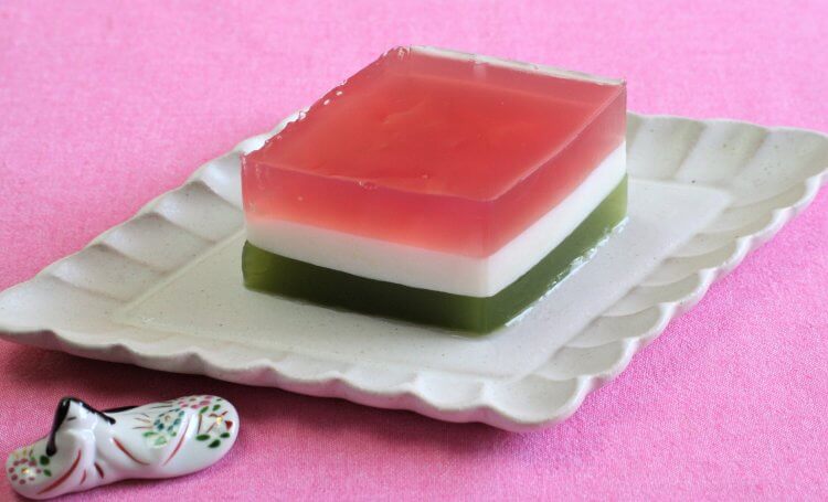 ひな祭りに3色のスノーボール