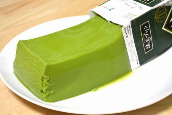 業務スーパーチョコババロアとオレオタルト