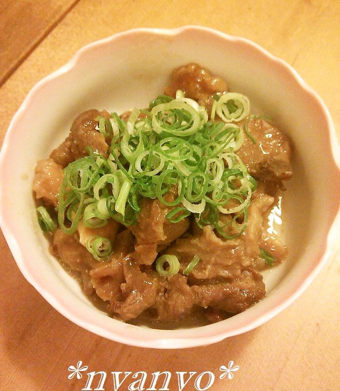 濃厚な赤味噌がおつまみに最高♪『牛すじの土手煮 土手焼き 』のレシピ・作り方 - ちょこっと学べるレシピサイト『なるほど食堂』