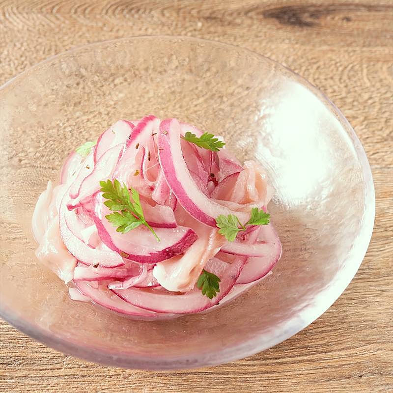 タマネギの葉が倒れてきたので収穫しました♬品種はネオアースとアトン🧅お料理に色々使えて保存もできるので嬉しいです😍タマネギ収穫タマネギ栽培ネオアースアトンタマネギネオアースタマネギアトンアトン玉ねぎネオアース玉ねぎタマネギ収穫終わった