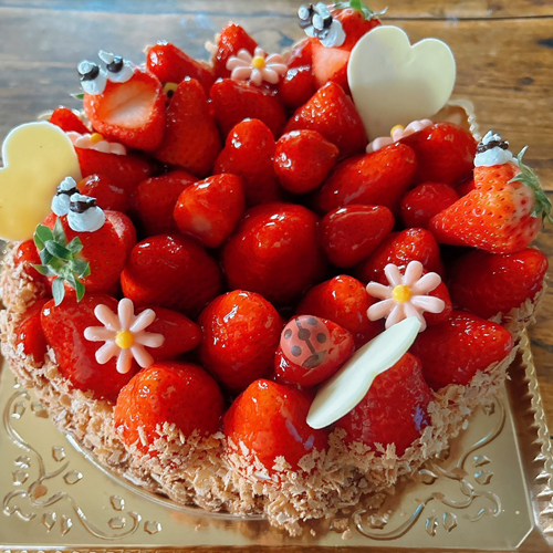 アーモンドプードルなしでも簡単！美味しいいちごタルトの作り方