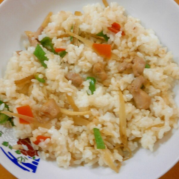 炊飯器で簡単！ えびピラフ