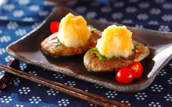 食べたいが見つかる！人気の「ハンバーグ」レシピ20選〜和風・チーズ・デミグラス・煮込み・変わり種〜 - E・レシピ 1 1ページ