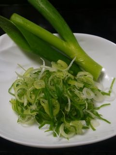 長ネギの緑の部分の使い方！ 美味しい食べ方・保存法毎日の野菜・フルーツレシピAll About