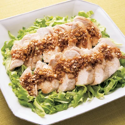 鶏むね肉と舞茸で✨ やみつき青のりオイマヨチキン😋💕 ＊＊＊＊＊ ・ ・ 今日は大好きな鶏むね肉と、うまみたっぷり秋の味覚、舞茸を使ったやみつきレシピをご紹介します🤗✨・ これはおそらくほぼ誰が作っても失敗なく、めちゃうまに仕上がると思いますよ😆🙌🏻 ・ 鶏