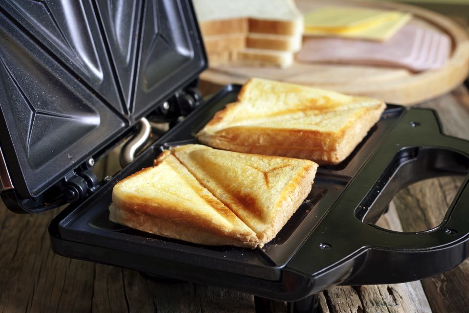 時短 折りたたみホットサンドレシピ・作り方Tasty