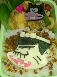 リベンジハチワレおにぎりバレンタイン弁当〖キャラ弁〗平日お昼ご飯はお弁当or外食とまとママのおいしいごはんとお弁当