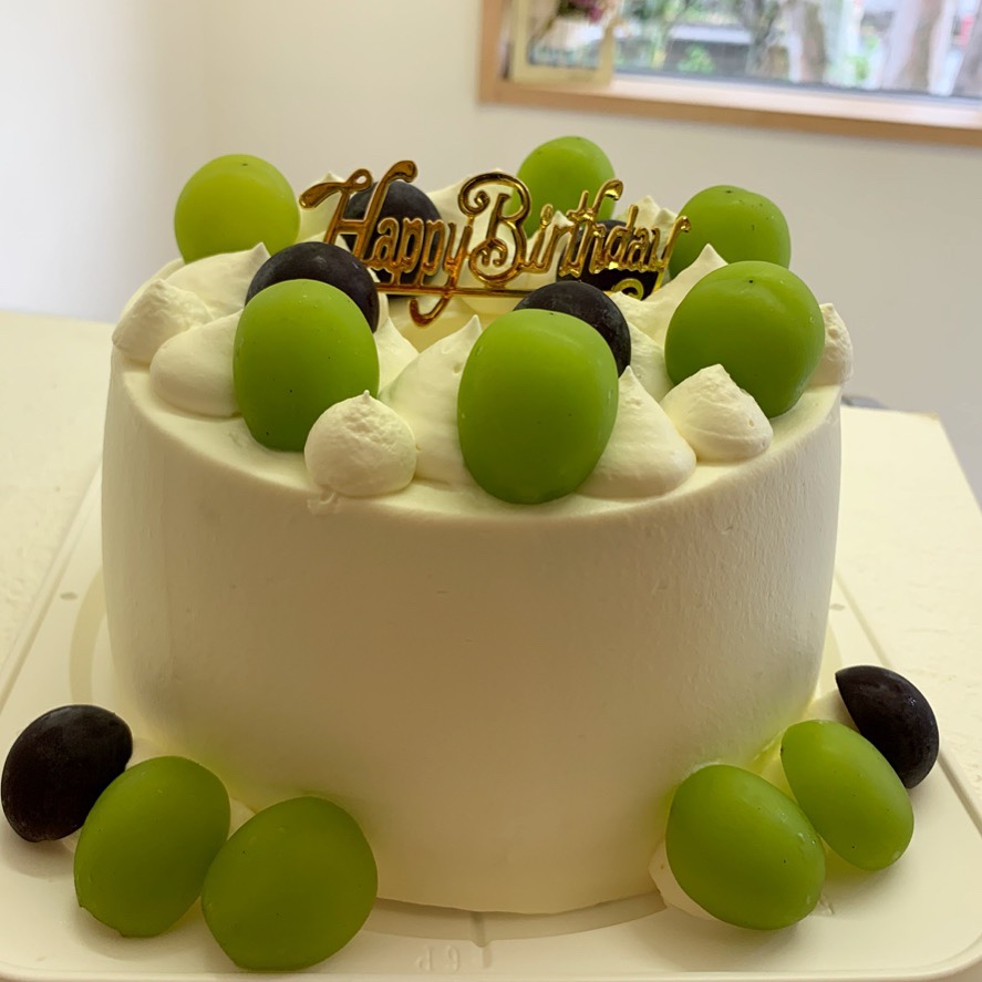 シャインマスカットのムースケーキ