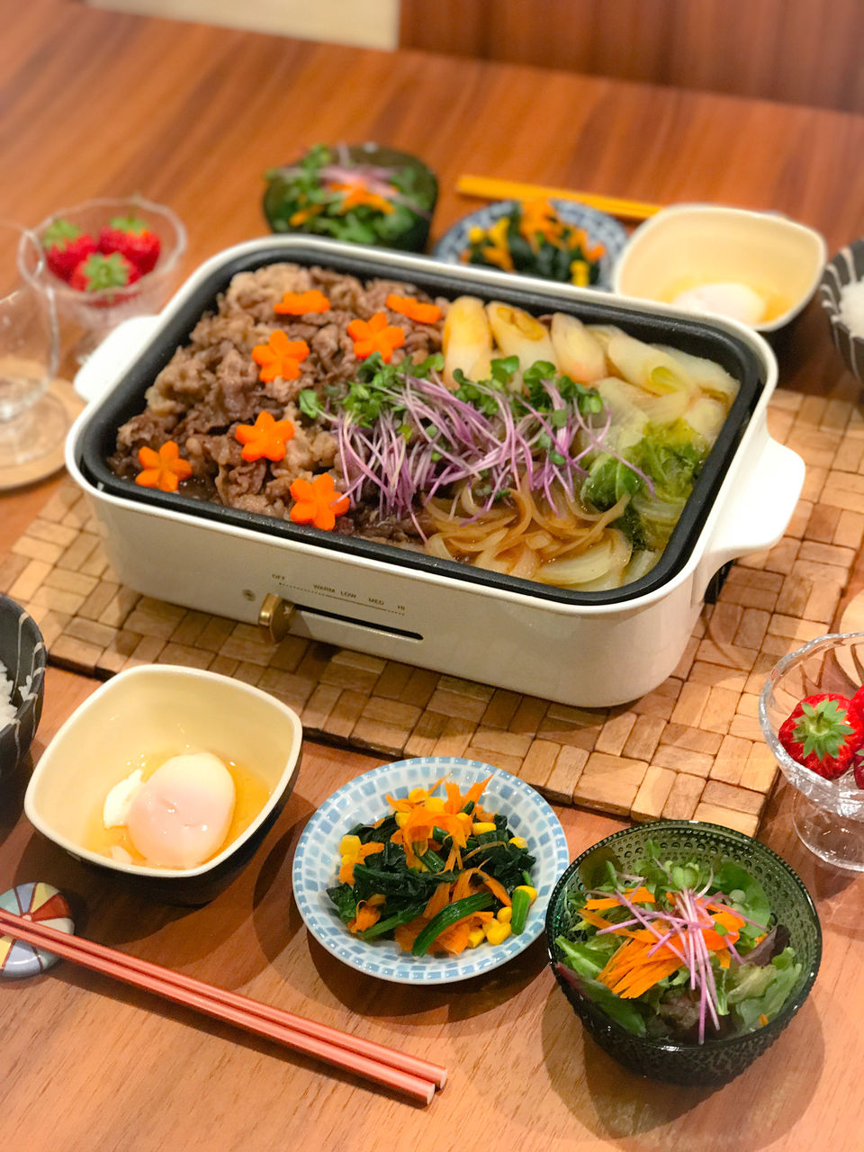 すき焼き風煮物とか蒸し鶏とかの献立。オリーブオイルの おいしい楽しい・キッチン大好き♪