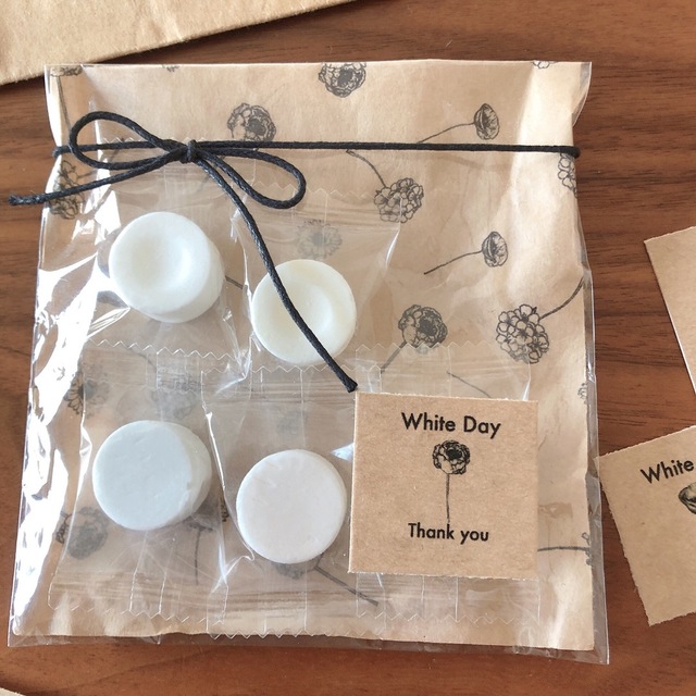 バレンタイン・ホワイトデー ラッピングシール ギフト まとめ売り HEIKO - メルカリ