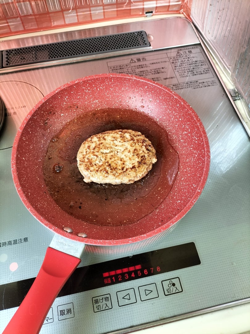 ハンバーグ ステーキ宮 熟成宮たれと特製ハンバーグ 18個セット 滋賀県長浜市 株式会社コロワイドMDAQAM003ステーキ宮 ステーキ 宮ハンバーグ 生ハンバーグ 宮のタレ 宮のたれ 個包装 冷凍 小分け 簡単 大容量 詰め合わせ ソース付き ジューシー 柔らかい お取り寄せ