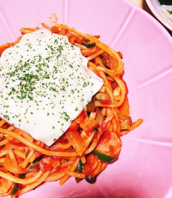 ツナとモッツアレラのトマトソースパスタ