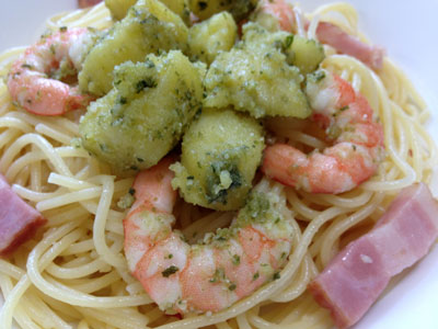 崩しじゃがいもの甘みがウマすぎ。ベーコン、粉チーズで失敗しらずの「チーズペンネ」 元イタリアン料理人のレシピ- メシ通ホットペッパーグルメ