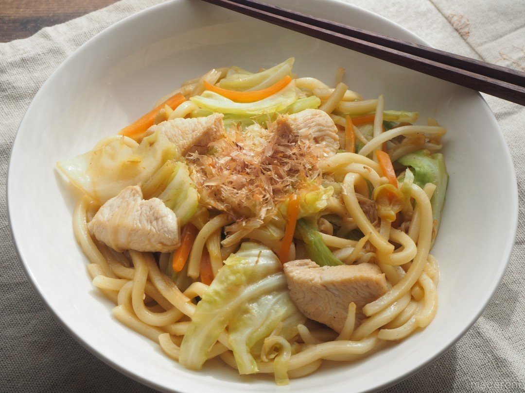 サッパリヘルシー♡胃腸に優しい♡『蒸し鶏とオクラの梅だれ冷やしうどん』 レシピブログ連載: 作り置き&スピードおかず de おうちバル〜yuu's stylish bar〜 Powered by ライブドアブログ