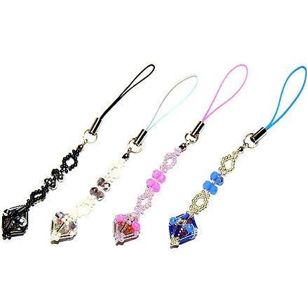 ビーズで作るショートケーキのストラップビーズドールHARU