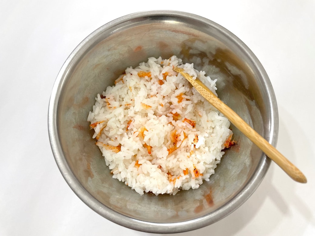 「たません」えびせんにとろける黄身が食欲そそる簡単レシピ 天かすやエビを加えて