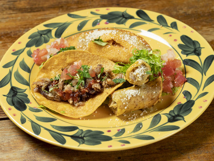 トリップアドバイザーに掲載された、東京都心で最高のタコス: 東京都心で人気のタコスを探す