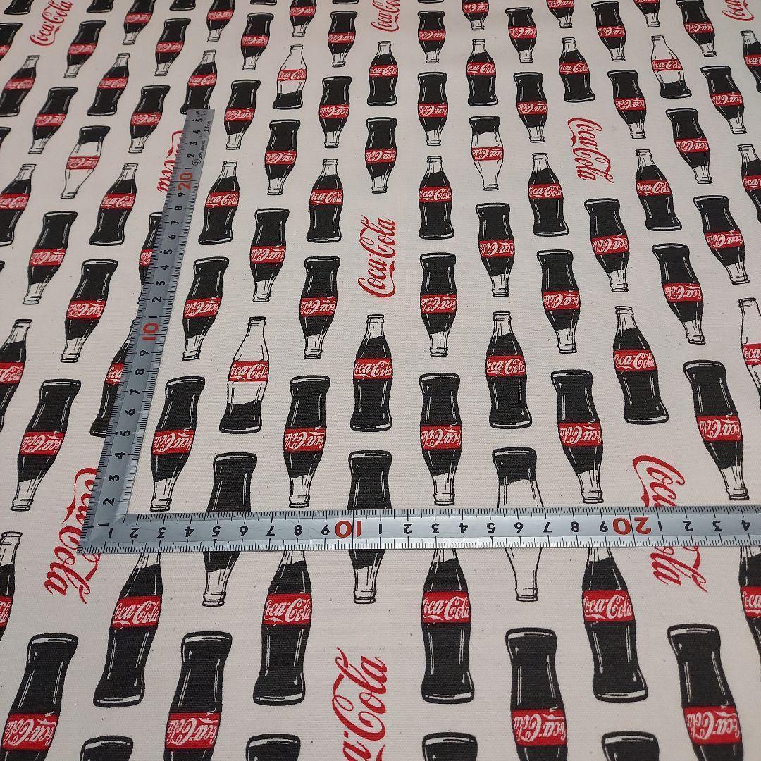 はじけるコーラ飲料のイメージ背景「AI生成画像」のイラスト素材107909276- PIXTA