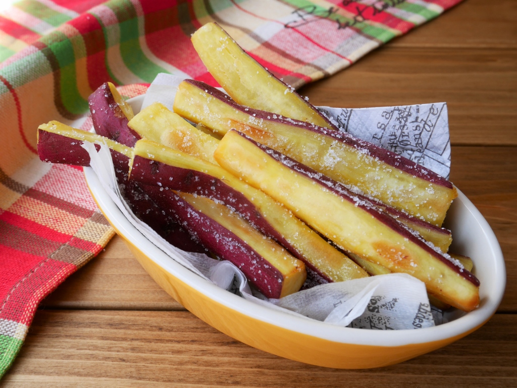 揚げずに作る♪塩バターのスティック大学芋