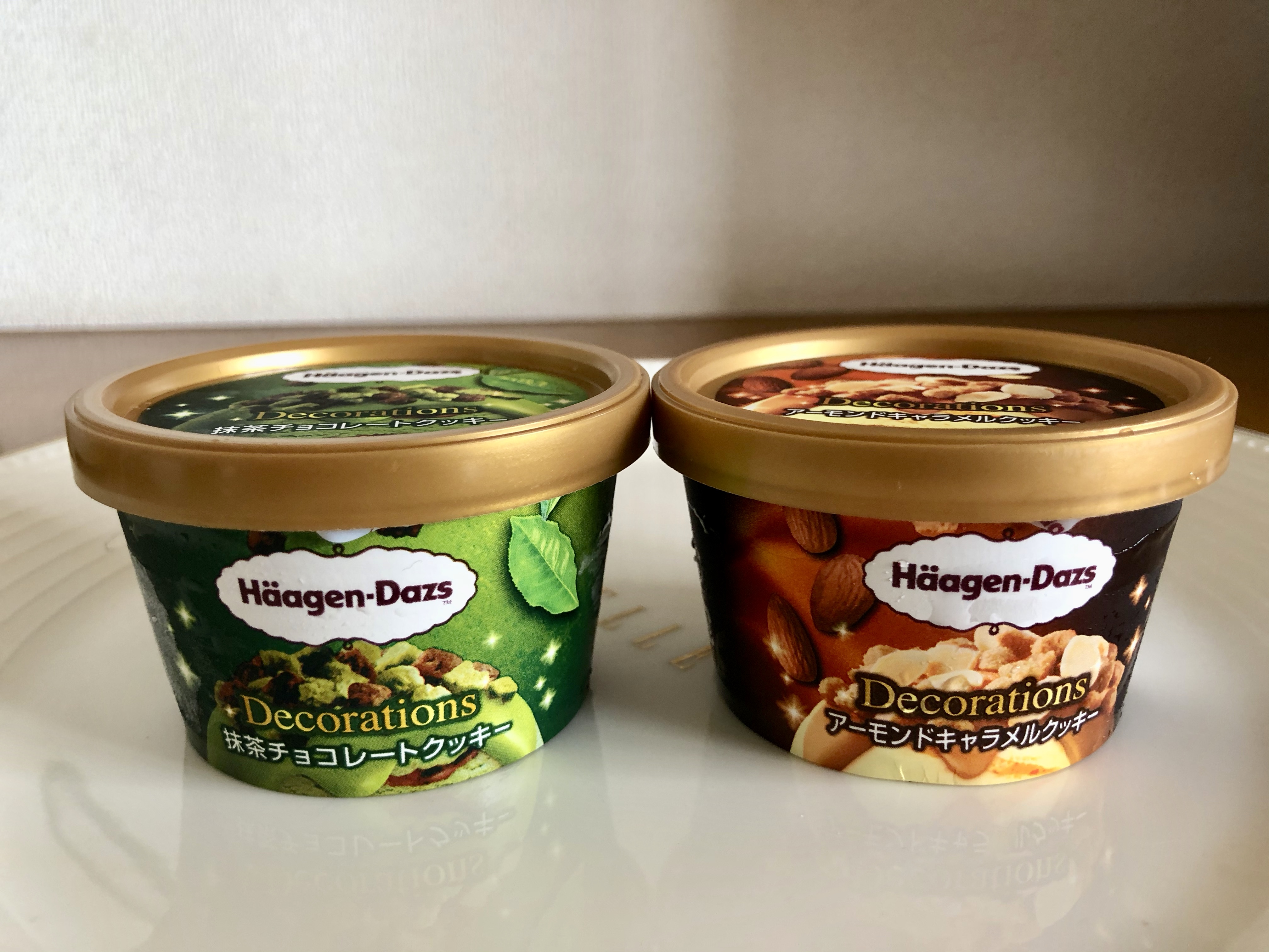 ハーゲンダッツの新作はクッキー入りで贅沢の極み！「抹茶チョコレート」と「アーモンドキャラメル」どちらを選ぶ？Pouch ポーチ