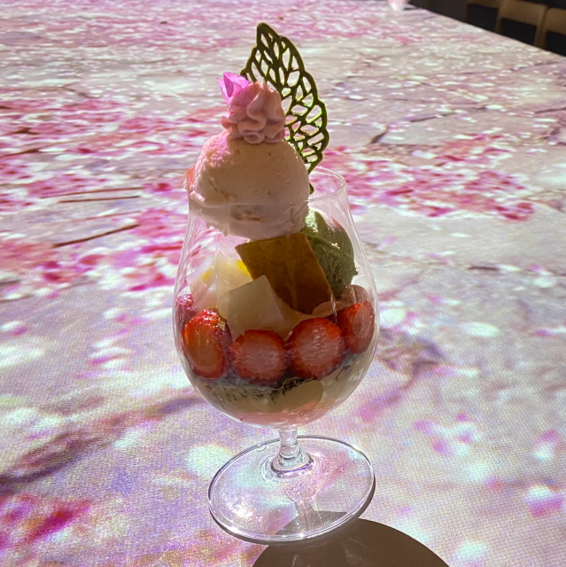 札幌：夜パフェ人気店の姉妹店「パフェ、珈琲、酒、佐藤 花れ」大人のバースタイルでスイーツ提供 - CakeNews-ケーキニュース