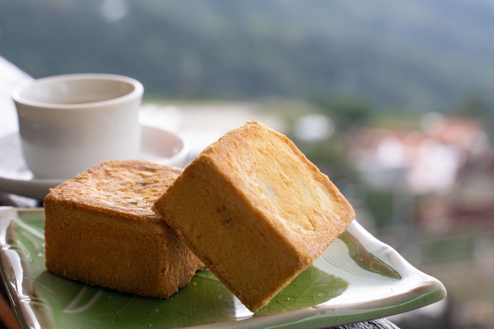 台湾桃園空港 でパイナップルケーキを買ってみた。 : 新米三児のパパ 子育て旅日記