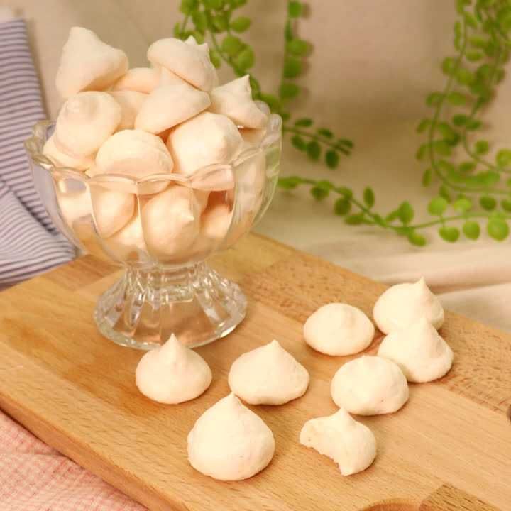 米粉クッキー☆卵白で☆オレンジピール入り