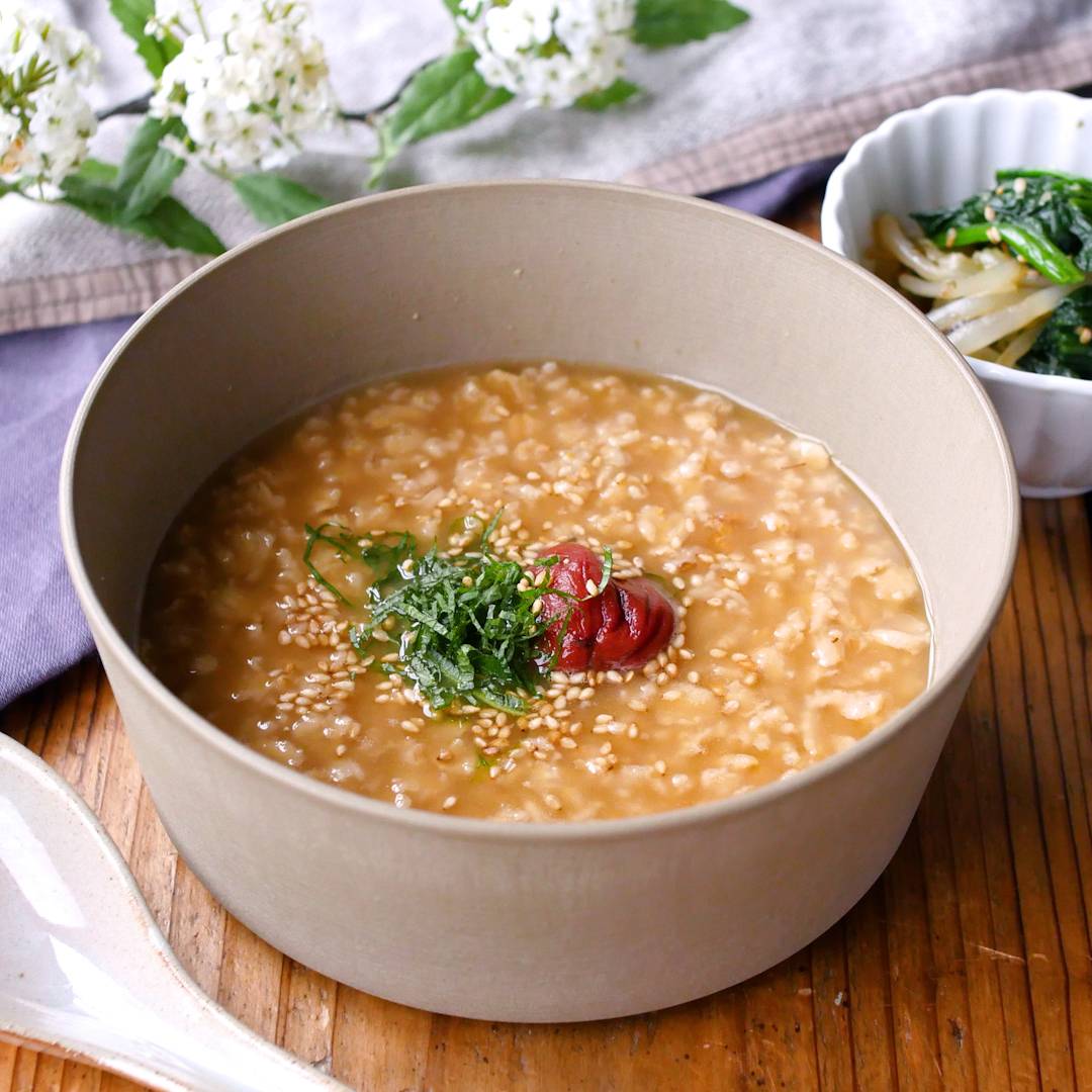栄養価アップで朝ごはんにもおすすめ！オートミールで作るお粥＆リゾット風レシピフーディストノート