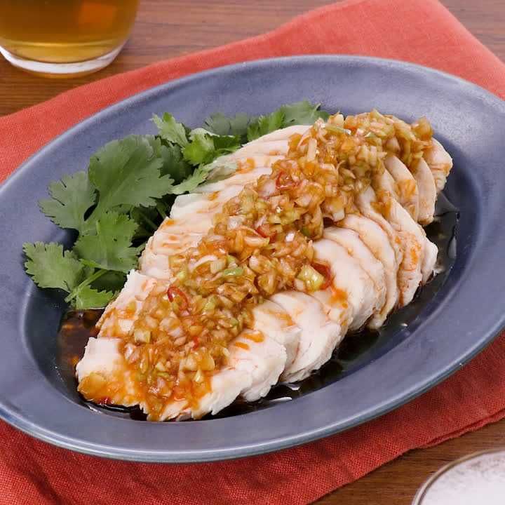 毎日鶏胸肉を1.5枚食べる料理家が教える、鶏胸肉がポテチ以上に止まらなくなる料理はコレ!『ハッシュドチキン』の作り方