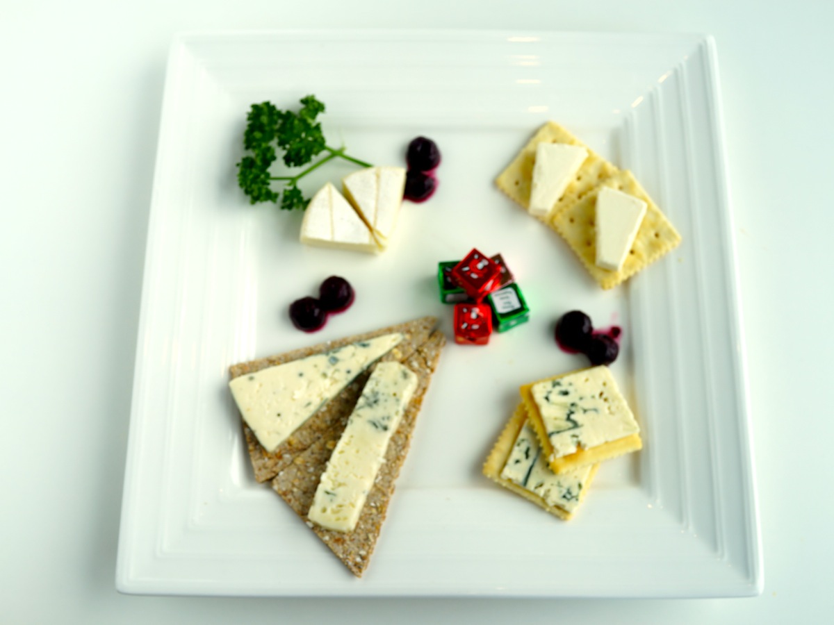 家飲みのときにおすすめの、チーズの盛り付け方3選。 - 北欧、暮らしの道具店