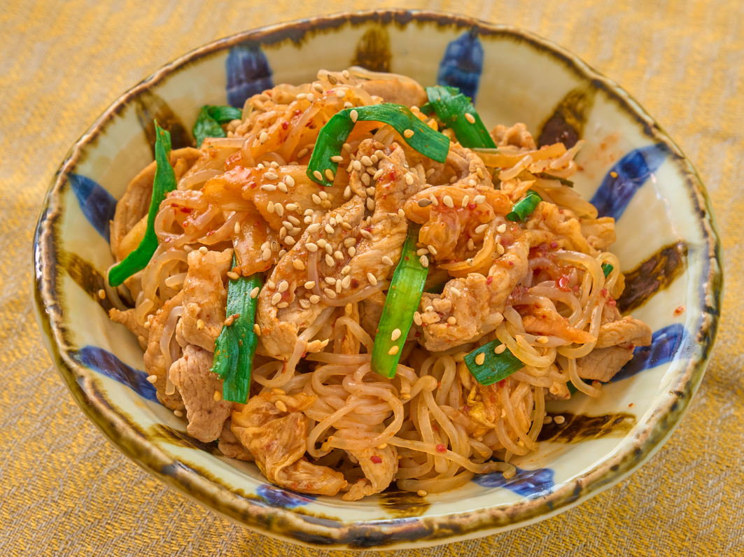 ご飯がススム！豚キムチの作り方。韓国の人気レシピからアレンジ＋献立カライチ