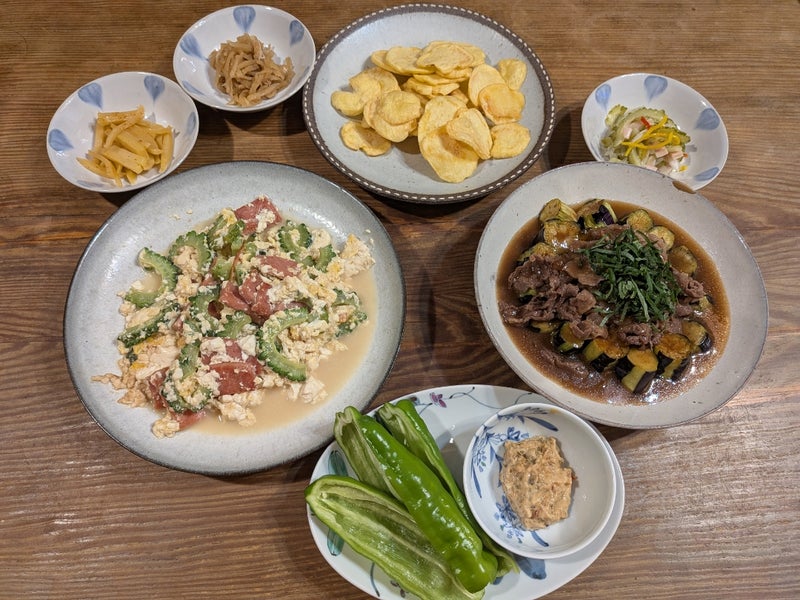 氷で冷やすだけでおいしくなる！夏の副菜は「冷やしピーマン」に決まり - macaroni