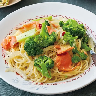 献立 生ハムとルッコラのペペロンチーノ温玉のせ、茄子と玉ねぎのグリル、コーンスープ、ワイン : kajuの□今日のお料理・簡単レシピ□