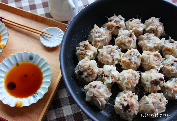 包まないから簡単!ホットプレートで作る焼売のレシピ