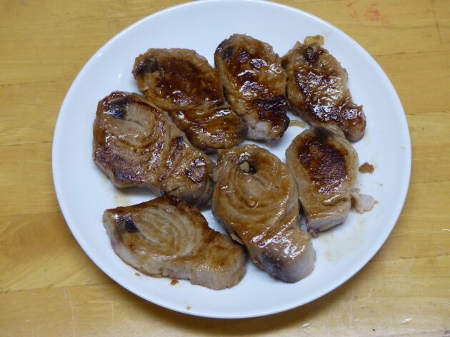 テール 尾肉 ：まぐろのお買い物まぐろ一筋 大阪黒門市場 魚丸