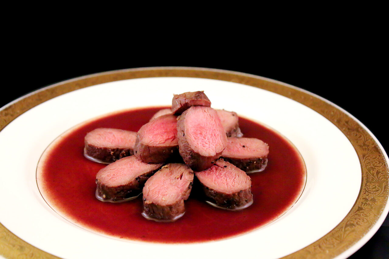 家庭で手軽に楽しむ!鹿肉料理のおすすめ11選とジビエの美味しい