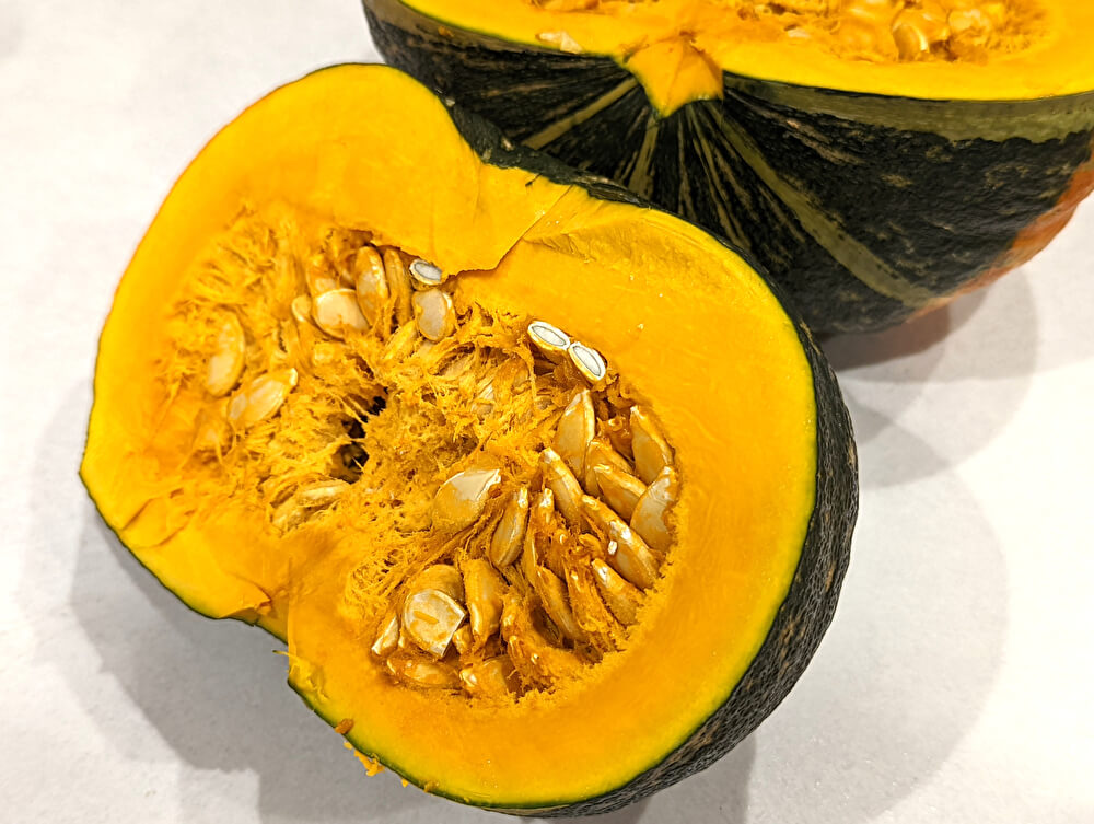 かぼちゃの冷凍は茹でてからでもできる?生のままがいい?まずいと言われる原因や煮物を作るポイントまで解説! - つばきのウェブメモ