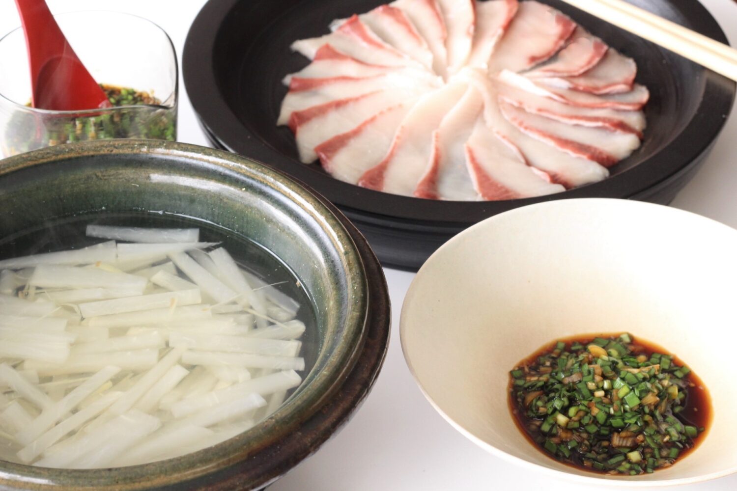 『豚しゃぶキャベツの極うまニラだれかけ』豚こまでとろうま