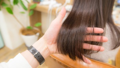 2025年のトレンドカラー⁉︎ チョコレートブラウン🍫 レシピぜひ参考にしてみてください❤️‍🔥 -————————————— 🎨@fey_wanami 📍 東京都表参道渋谷原宿rois -————————————— 他のレシピはこちら👇@ironowa.official 薬剤選定の3STEP STEP1 目的色を決める 作り