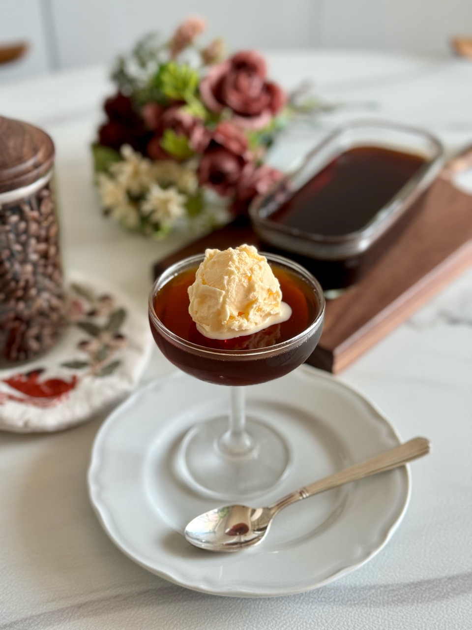 アガーで作るつやつやのコーヒーゼリ