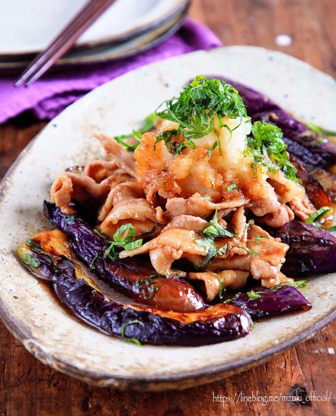 『豚バラなすの生姜焼き』なす柔らか♡タレが絡んでご飯が進む♪