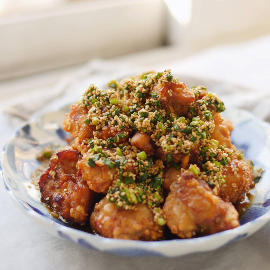 レンジで鶏の塩唐揚げ 油淋鶏風、サニーレタスとミニトマト、ごま豆腐、オクラとわかめのみそ汁 3人分