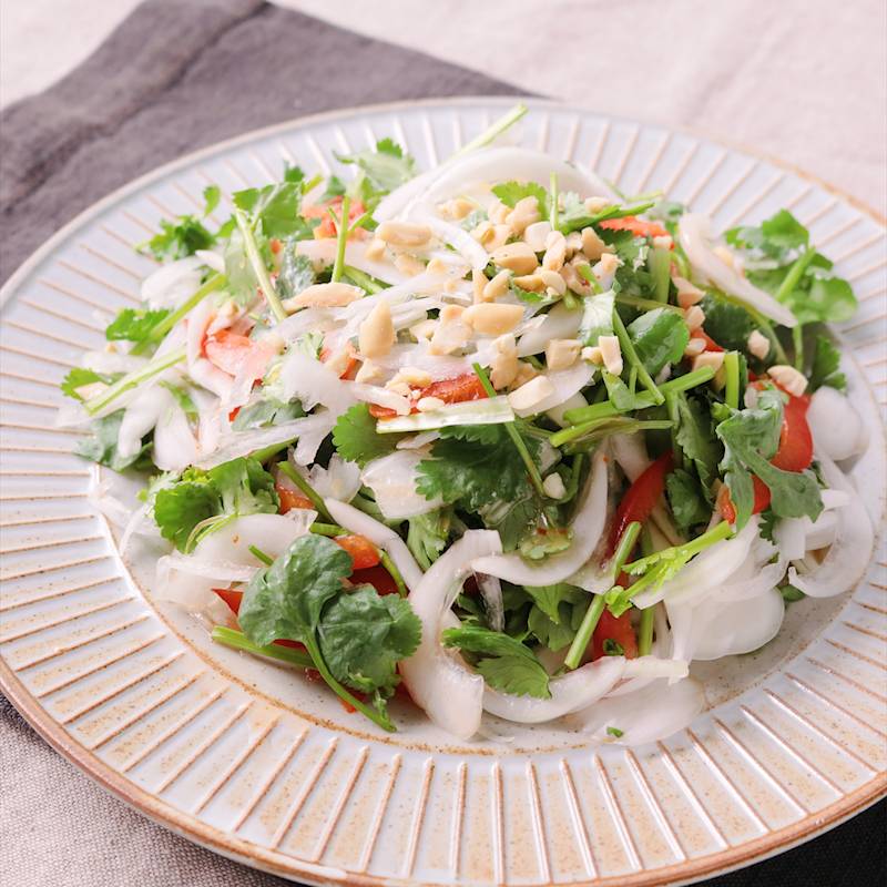 ダンダダン高槻店さんの「 パリパリ油淋鶏・悪魔的に旨いパクチーサラダ・肉汁 焼き餃子」こころまの「ま」 〜食べて、飲んで、出会って