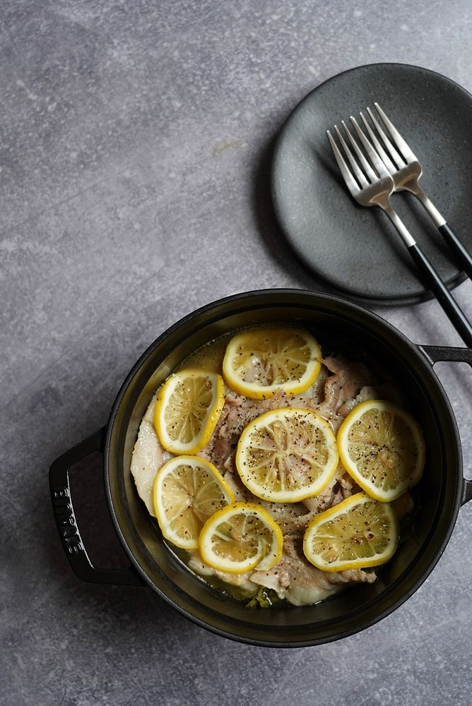 豚肉のレモンみぞれ鍋