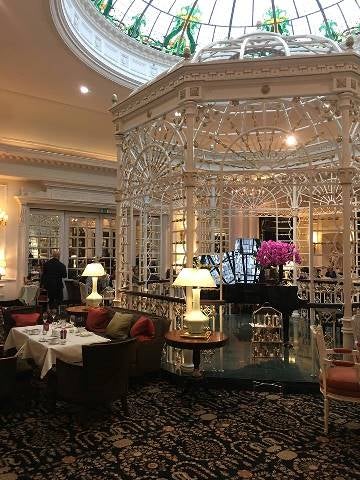 サボイ SAVOY でのロンドン最高級アフタヌーンティー体験記 - EVISHUMAIのスイーツと旅