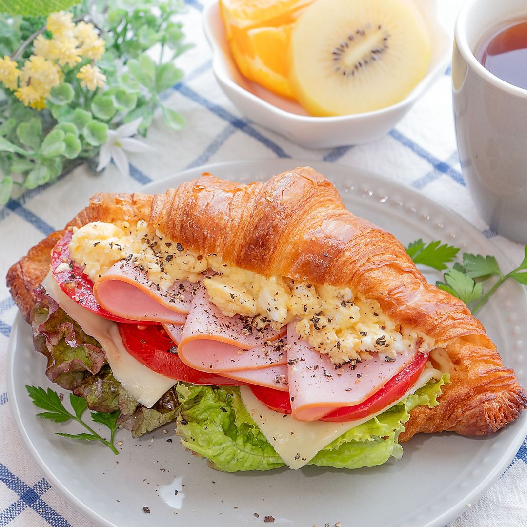 フードコートにクロワッサンチーズサンドが登場した！コストコで在庫番Plus